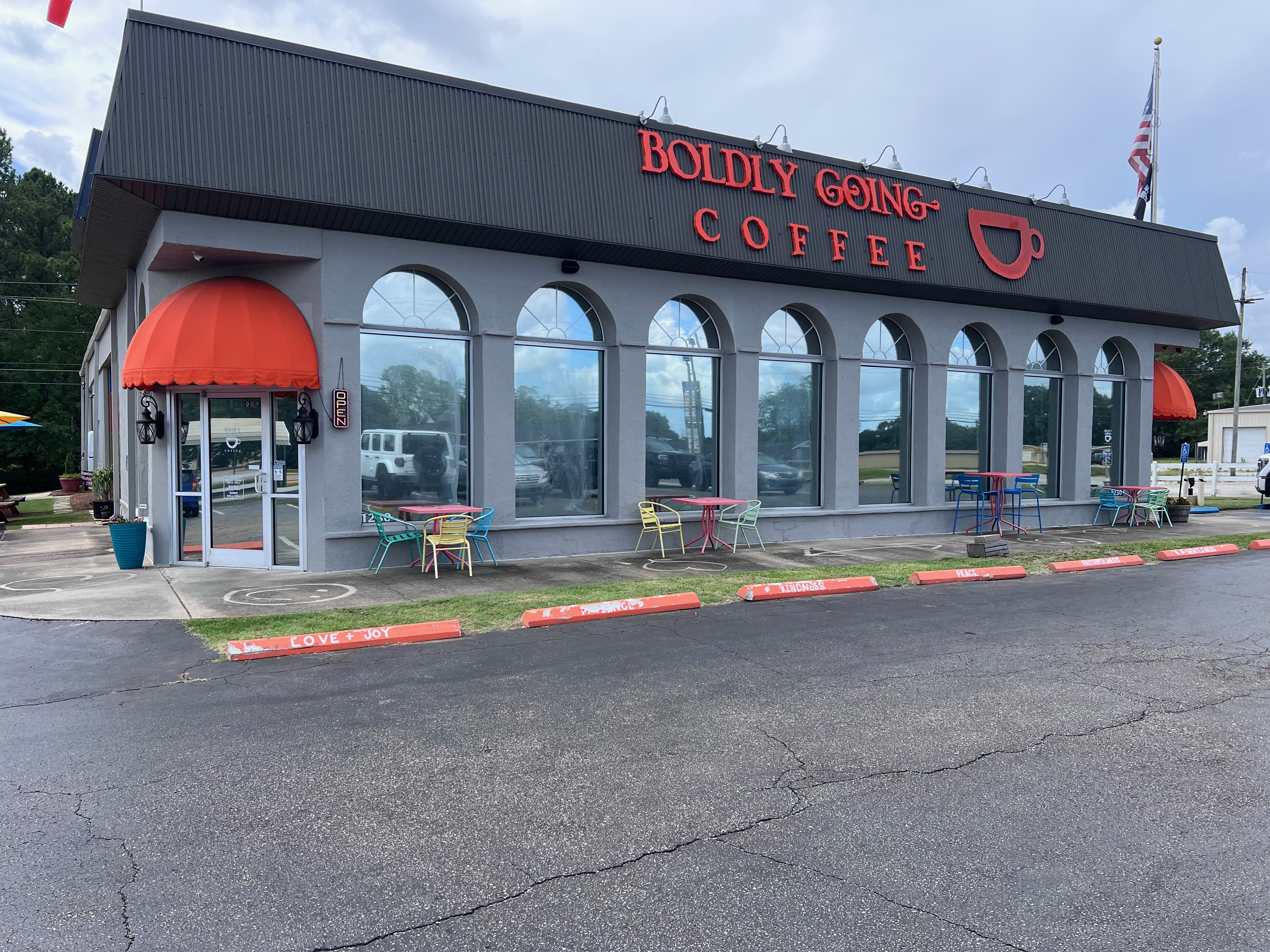 Exterior of Boldly Going Coffee